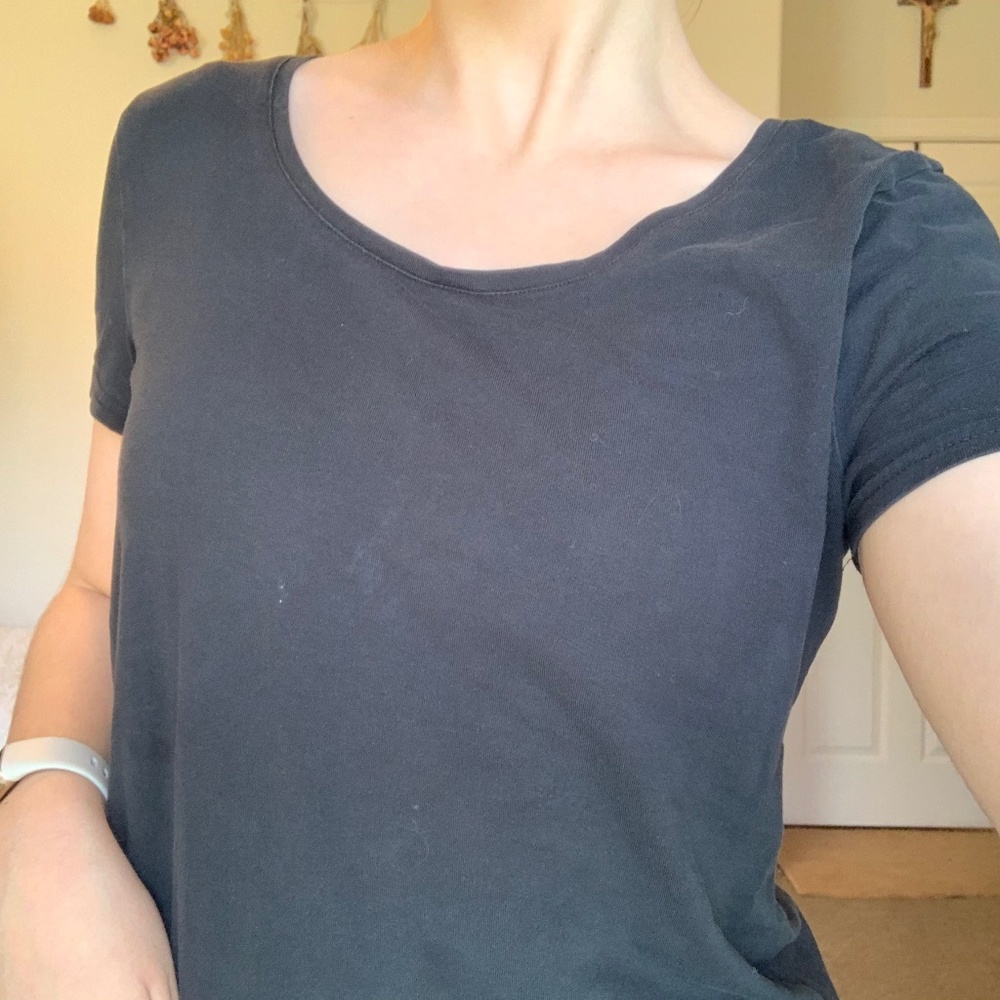 staple black scoop neck t-shirt